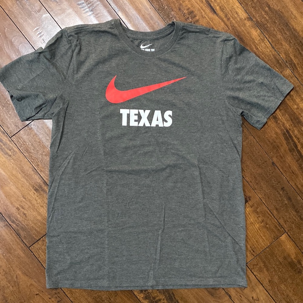 Nike Texas Athletic Cut T-Shirt Size Large